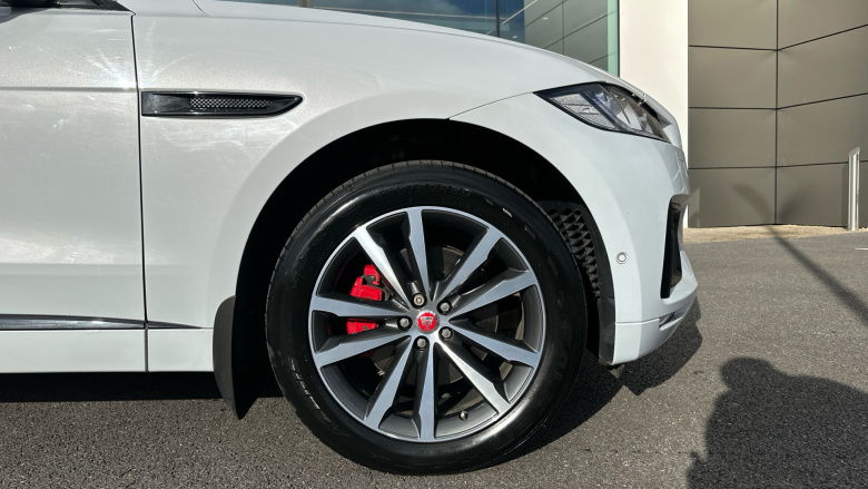 Jaguar F-Pace 3.0d V6 S 5dr Auto AWD Diesel Estate